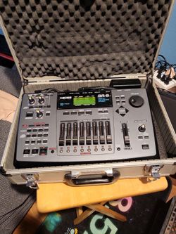Boss BR-8 Digital Recording Studio,