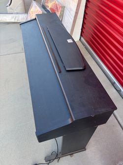 88-Key Digital Piano