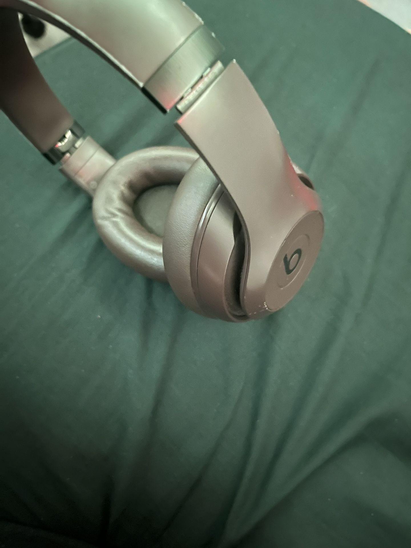 Beats by Dre Studio Pro Bluetooth Wireless Deep Brown Headphones