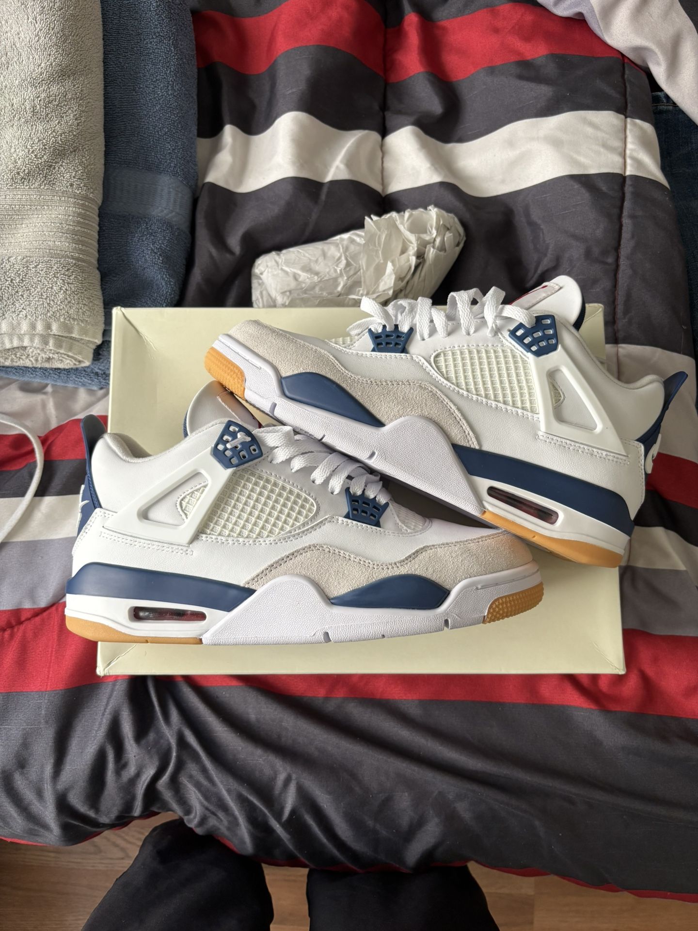 Jordan 4 Retro SB Navy (Size 9.5)