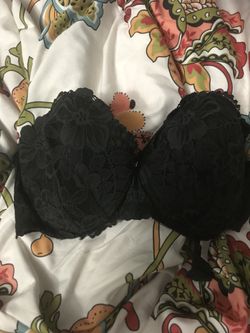 Gorgeous Victoria’s Secret lace Strapless bra