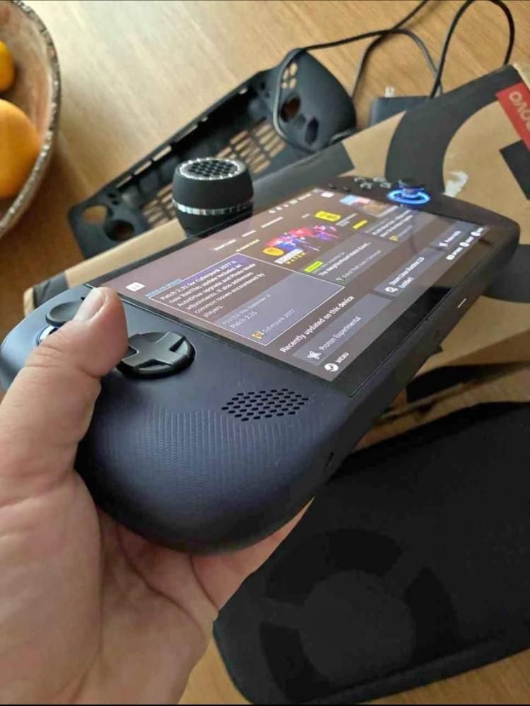 Lenovo Legion Go Z1 Extreme - 16Gb Ram - 512 GB storage