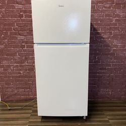 Midea Refrigerator w/Warranty! R1455A