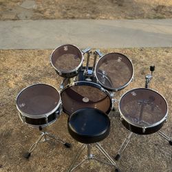 Pearl Rhythm Traveler Drum Set
