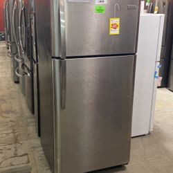 FRIGIDAIRE FFTRTS 20.4 cu. ft. Top Freezer Refrigerator Z 