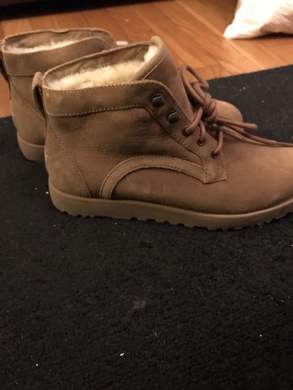Size 8 Ugg Bethany Boots