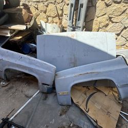 80-87Chevy C10 Fenders And Hood