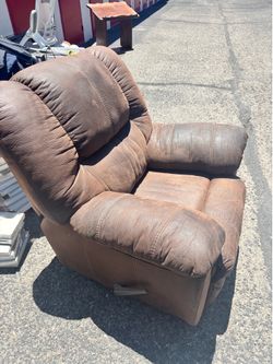 Sam Levitz Recliner