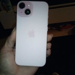 iPhone 15 128