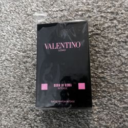 Valentino Cologne 