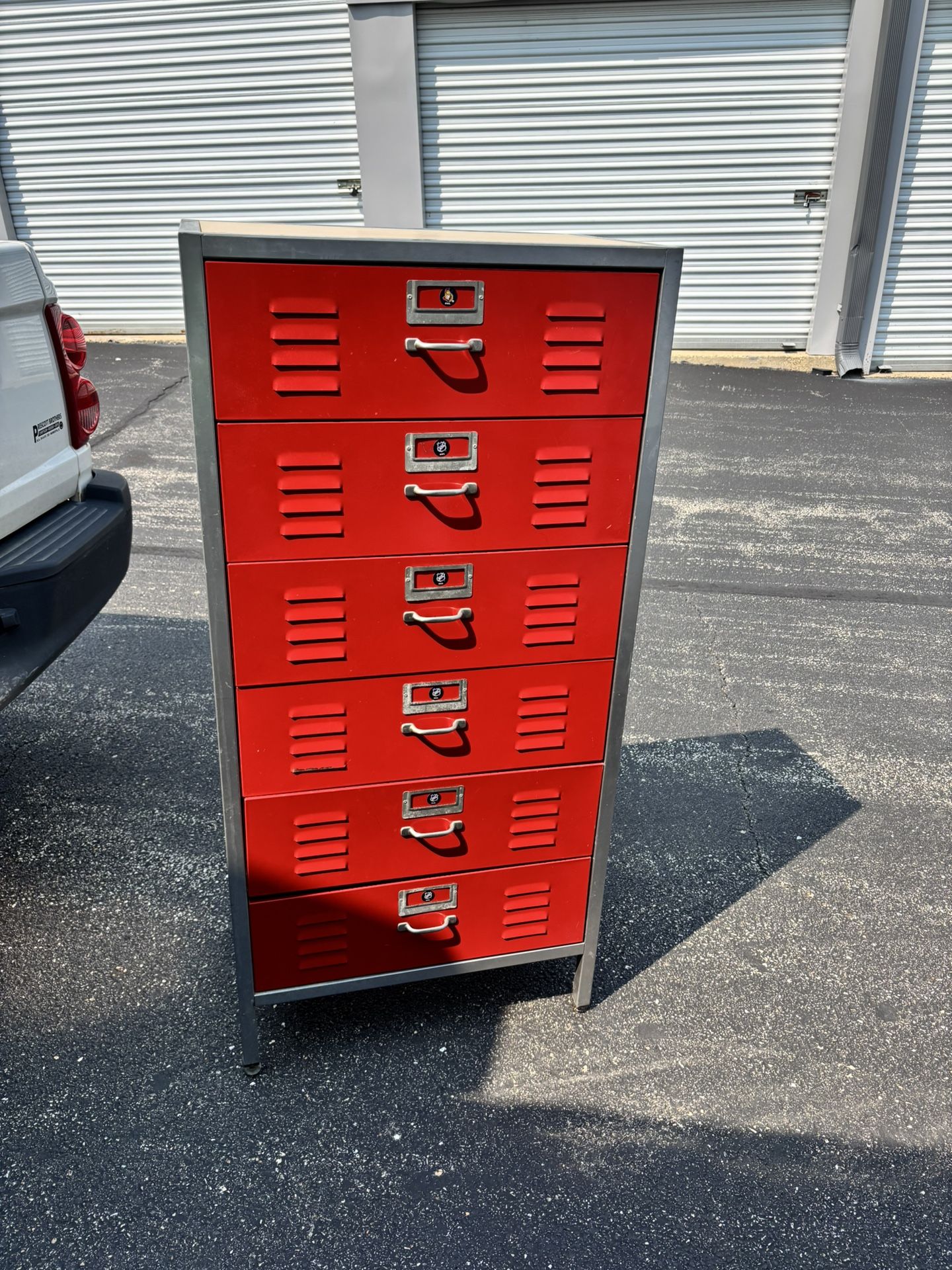 Red/stainless Steel Drawers