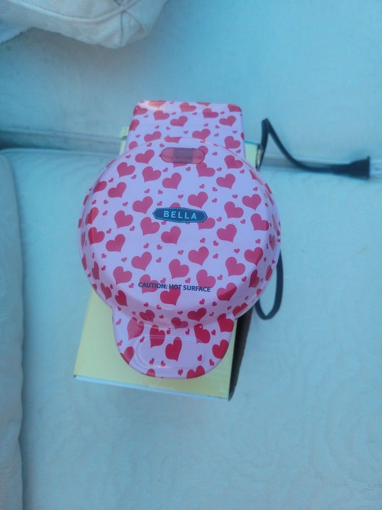 Bella Mini Waffle Maker