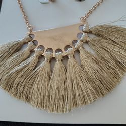 2 Beautiful Necklace In Spring Hill