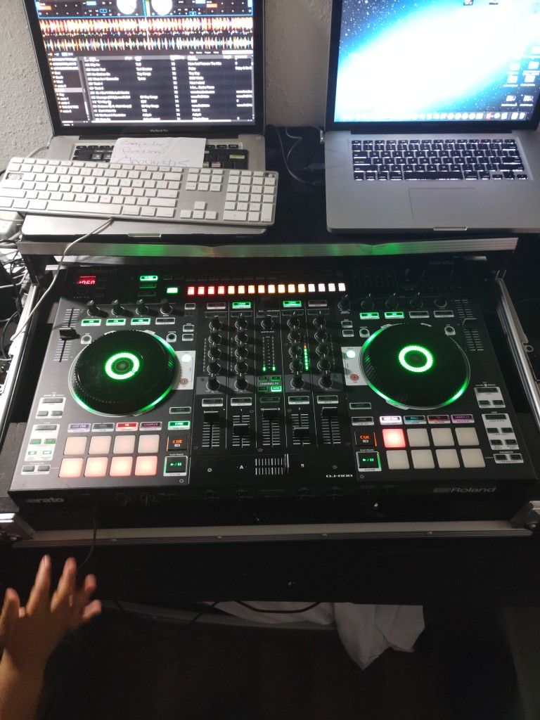 Roland DJ 808,DJ, Controller