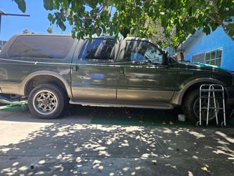2000 Ford Excursion - 180k Miles - Reliable Heavy-Duty SUV