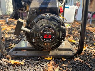 Gas-powered water/dewatering pump