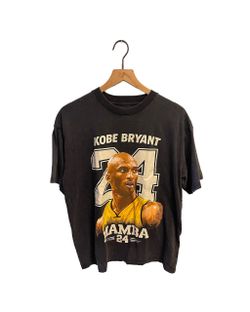 Tillys Los Angeles Lakers Kobe Bryant Mamba 24 T-shirt Men’s Size Medium