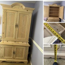Armoire For free !!
