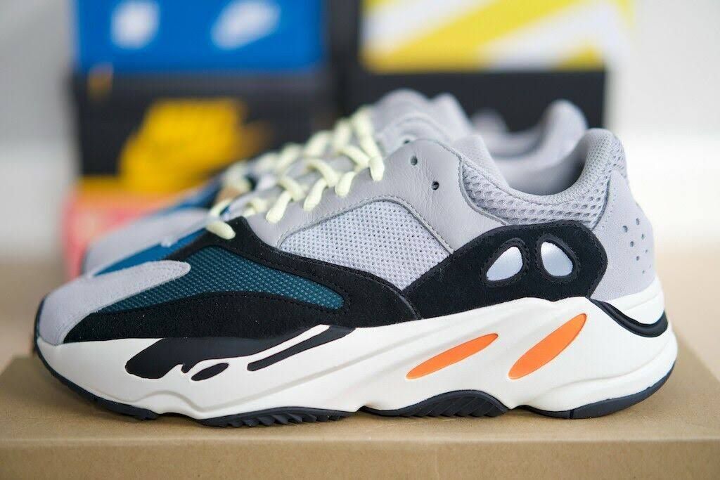 Yeezy Wave Runners Size