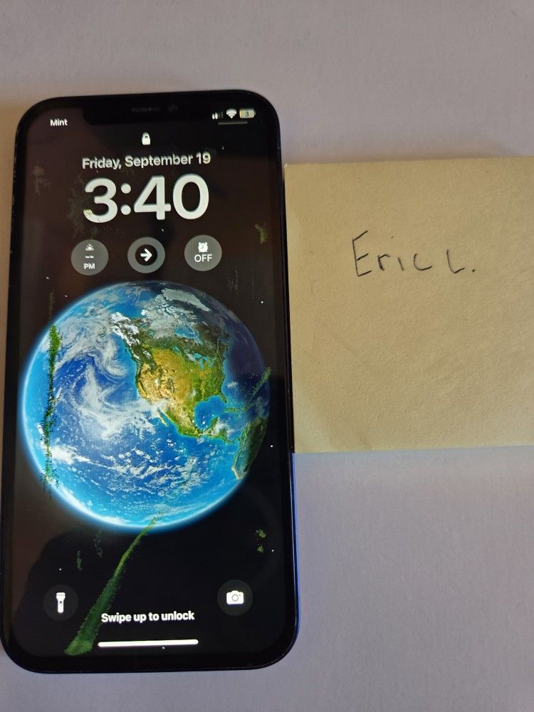 iPhone 12 64GB Unlocked 