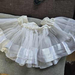 Tool White Underskirt Small 