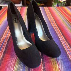 FIONI Clothing Black Heels with Pointed Toe Size 10