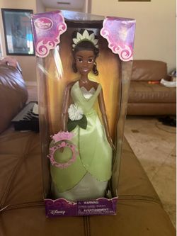 Disney Princess Tiana Doll Princess & the Frog  17" doll. Disney store