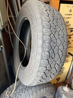 Used tires Goodyear wrangler LT275/65R20