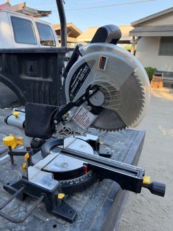 Chicago Electric Power Tools Compound Miter Saw