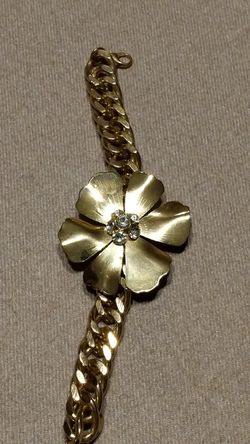 Bracelet