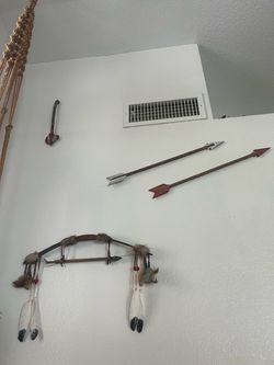 Decorative Native American Bow and Arrow Wall  Decor