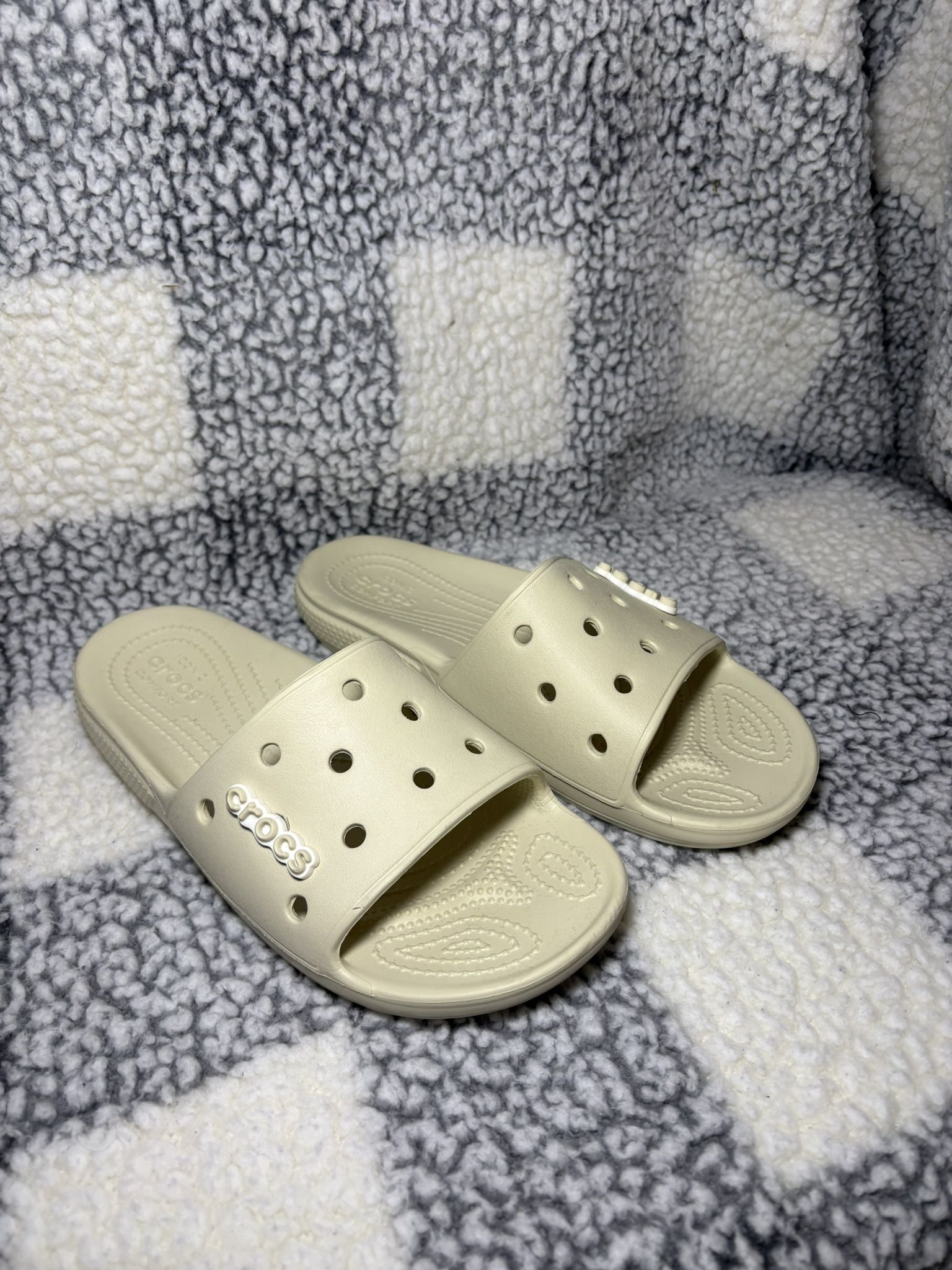 Croc slides