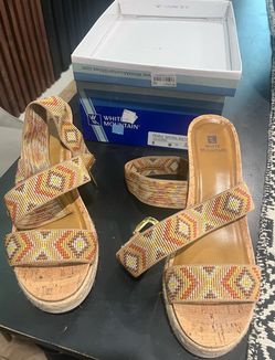 White Mountain wedges heels