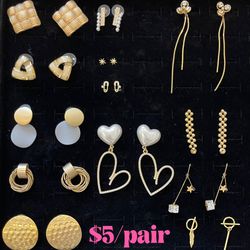 Beautiful Earrings With Low Price