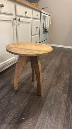 Oak little table