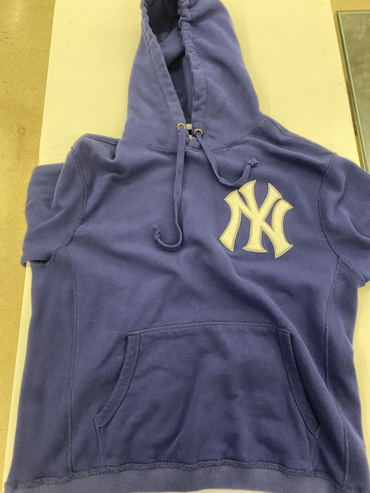 New York blue sweatshirt M
