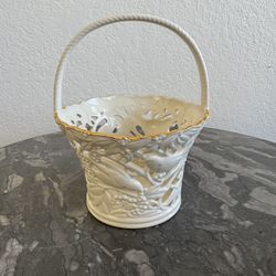 Lenox “Filigree Forest” Porcelain Basket – Ivory with Gold Trim, Floral Cutout Design