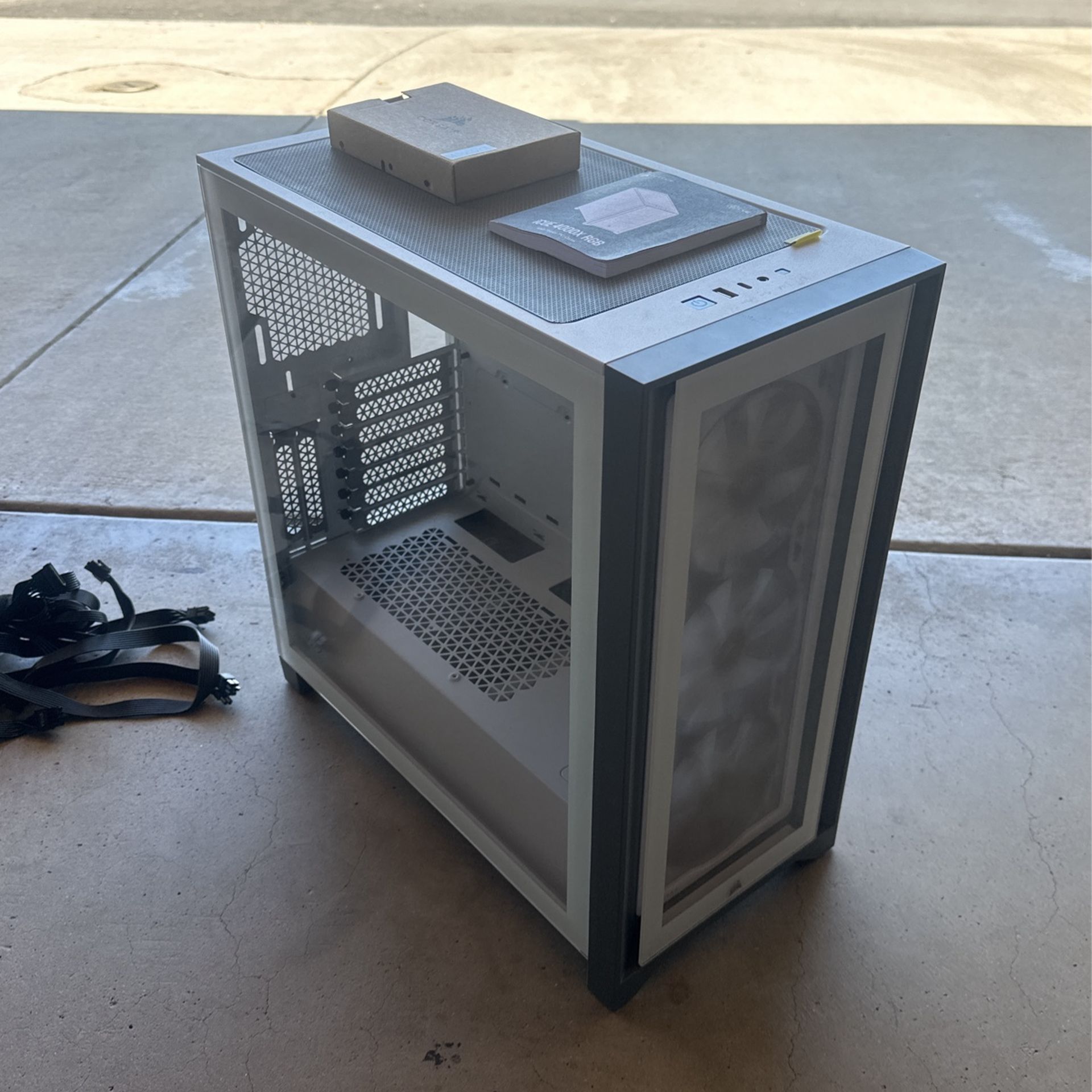 Corsair iCue 4000X RGB Mid Tower PC Case | EVGA 750W GQ