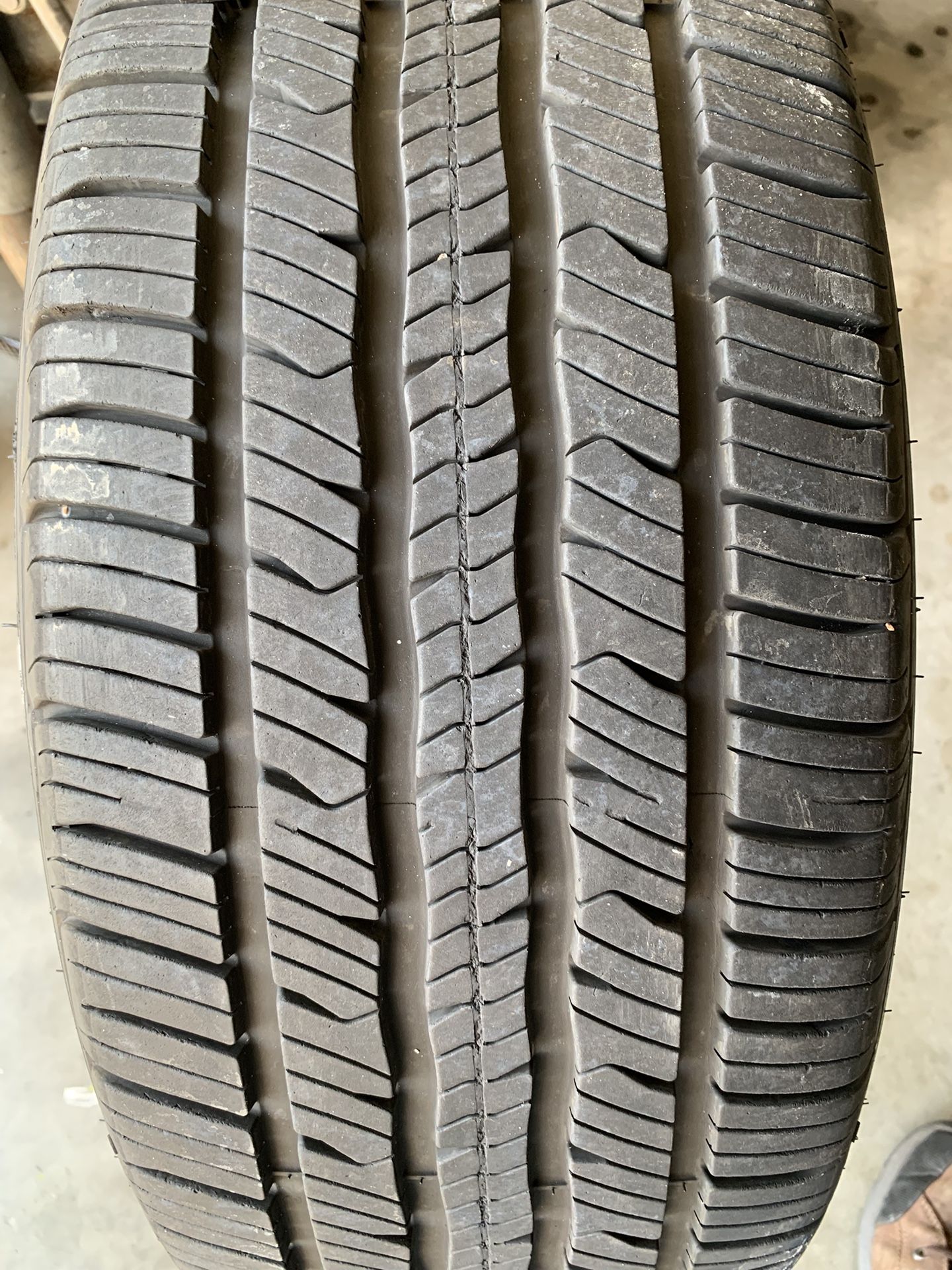 1 bf goodrich advantage tire 225/50/18