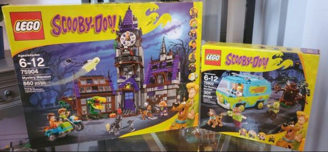 LEGO SCOOBY DOO SETS MYSTERY MANSION #75904 AND THE MYSTERY