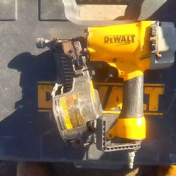 DeWalt Siding And Fencing Nailer