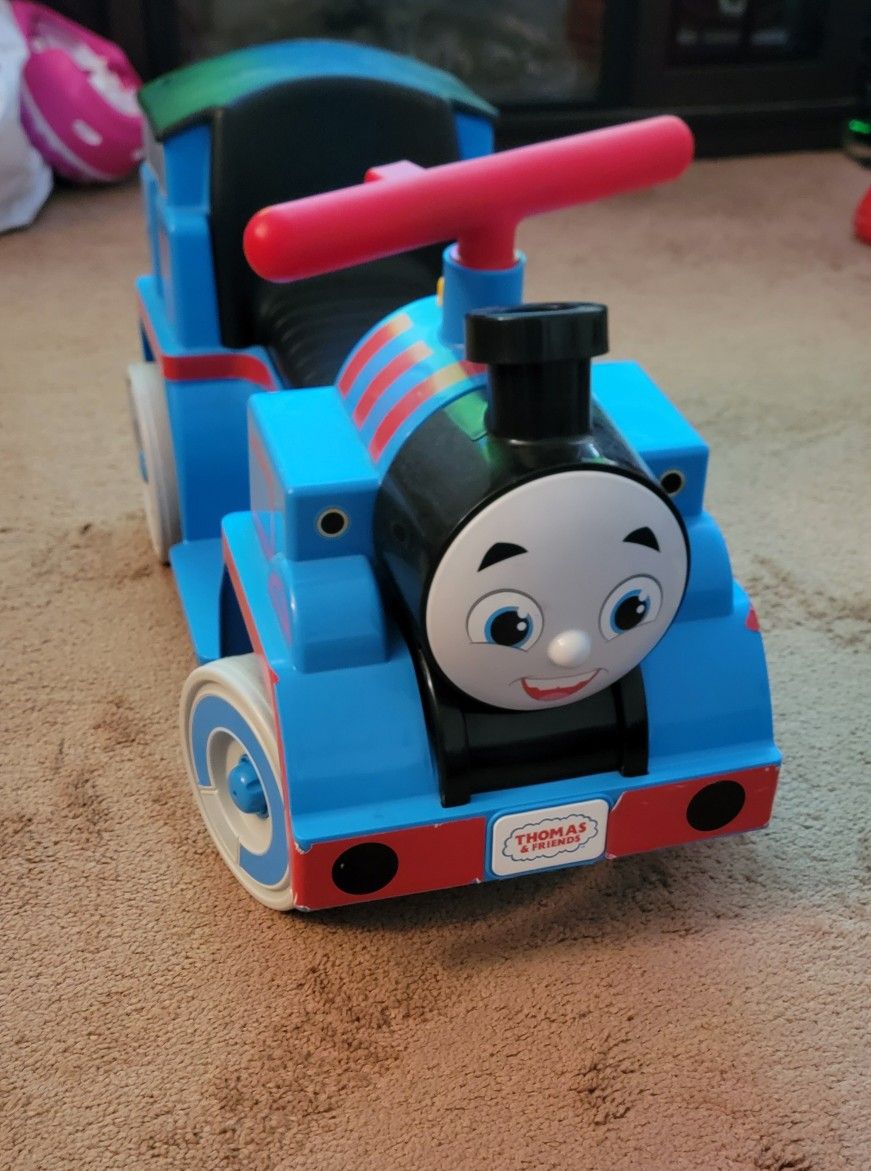 Power Wheels Thomas & Friends Ride On Train With Track