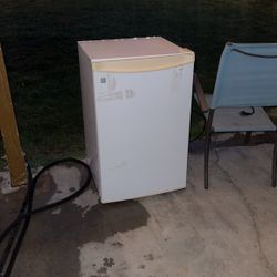 Mini Fridge