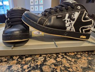 Old DC & Etnies skate shoes