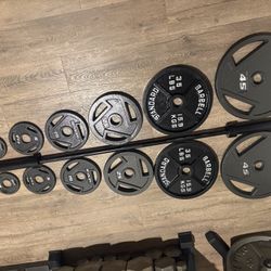NEW Olympic Equipment: 6 ft Black Barbell With Weight Plates: 45s to 2.5s Total: 283 lbs