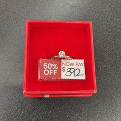 14k 1.7 Grams White Gold Size 7