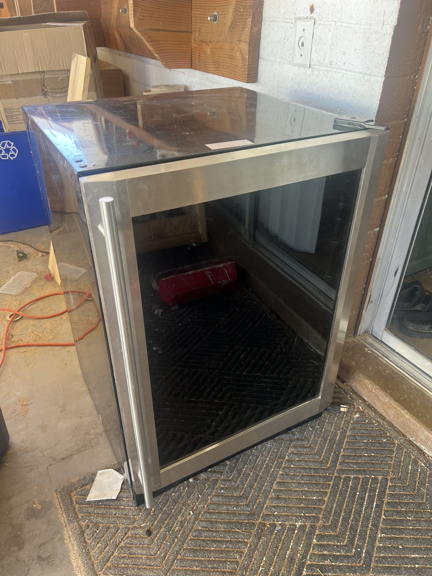 Magic Chef Mini Fridge NEEDS FIX