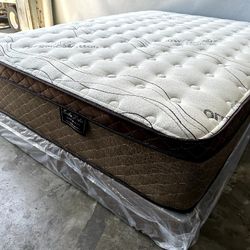 King Organic Cloud Europillow Top 12inch Mattress!!