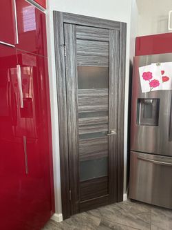 Modern New In Box Gray 28 Inch Interior Door
