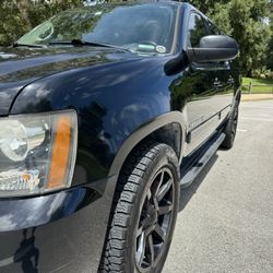 2012 Chevy Suburban LT
